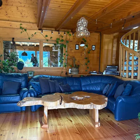 La Voie Lactee Family Wellness Chalet